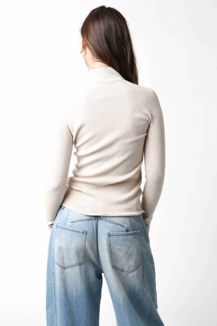 NEW OLIVACEOUS women's mock neck sweater in cream - Picture 3 of 4